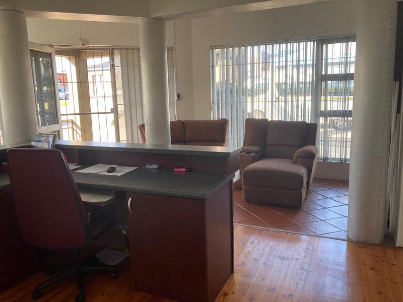 To Let Commercial Property for Rent in Newton Park Eastern Cape